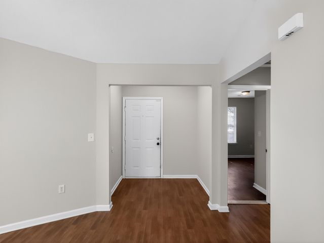 1880 Tamara Way, Spartanburg, SC 29301