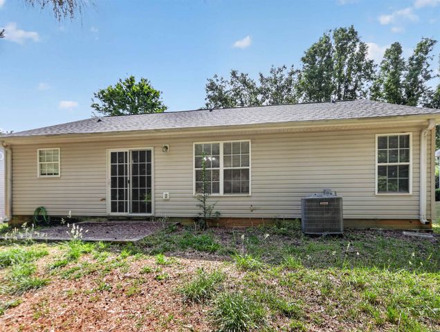 1880 Tamara Way, Spartanburg, SC 29301
