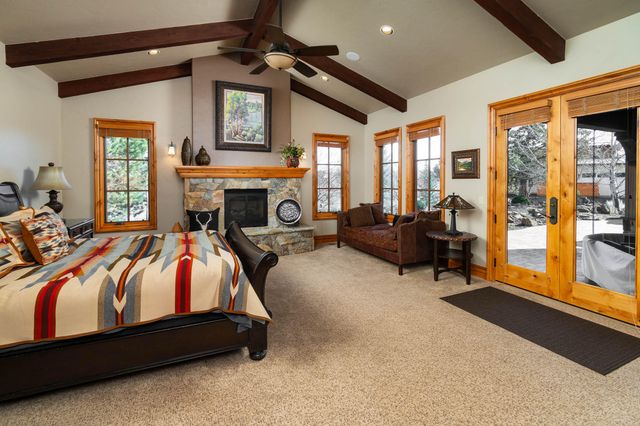 23098 Watercourse Way, Bend, OR 97701