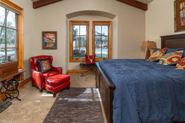 23098 Watercourse Way, Bend, OR 97701