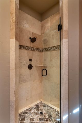 23098 Watercourse Way, Bend, OR 97701