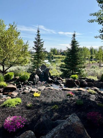 23098 Watercourse Way, Bend, OR 97701