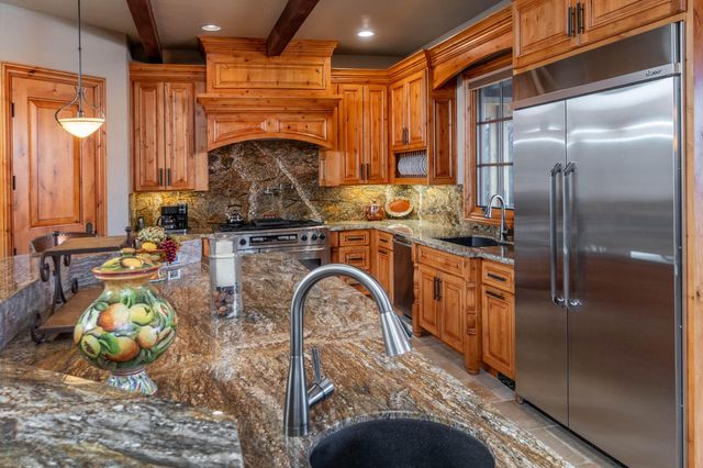 23098 Watercourse Way, Bend, OR 97701