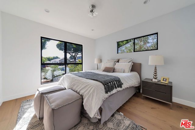 2415 Cloverfield Boulevard A, Santa Monica, CA 90405