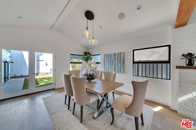 2415 Cloverfield Boulevard A, Santa Monica, CA 90405