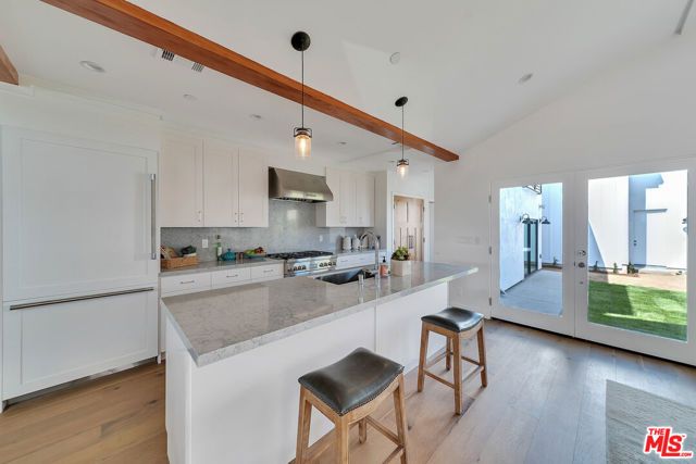 2415 Cloverfield Boulevard A, Santa Monica, CA 90405