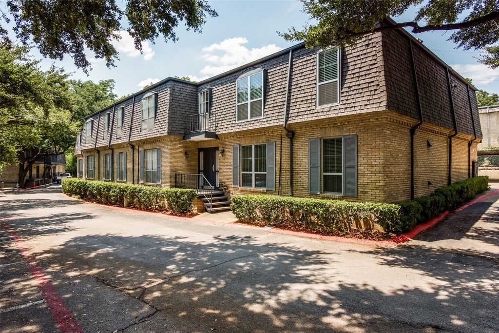 5053 Les Chateaux Drive 141, Dallas, TX 75235