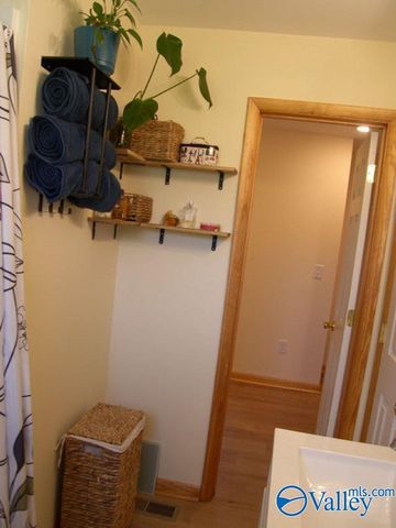 511 Harolds Drive, Huntsville, AL 35806