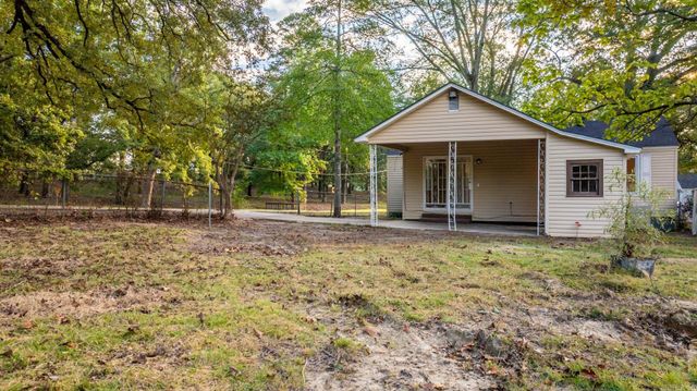 2600 S Van Buren Street, Little Rock, AR 72204