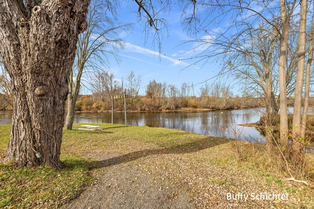 8702 W South River Drive, Grant, MI 49327