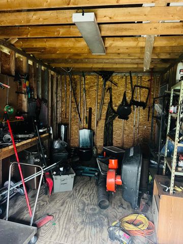 8702 W South River Drive, Grant, MI 49327