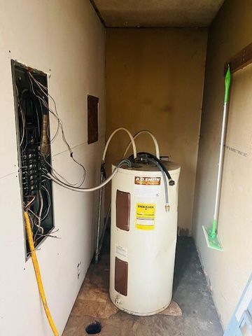 8702 W South River Drive, Grant, MI 49327