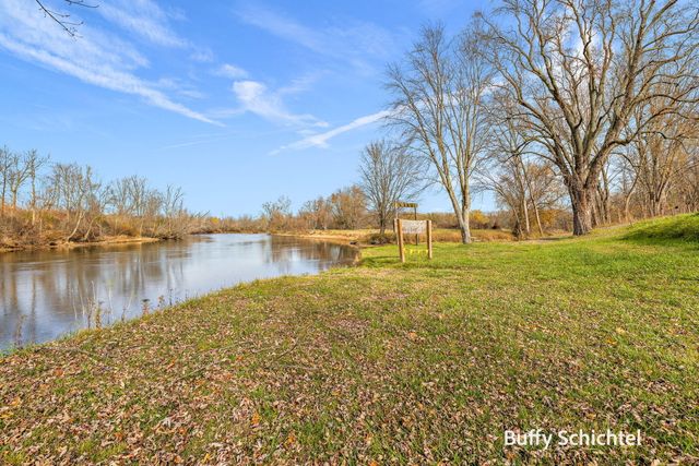 8702 W South River Drive, Grant, MI 49327