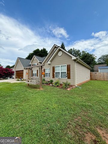 106 Mountain Overlook Drive, Cleveland, GA 30528