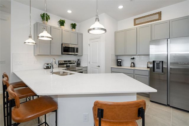 10251 EBB TIDE LN, Orlando, FL 32821