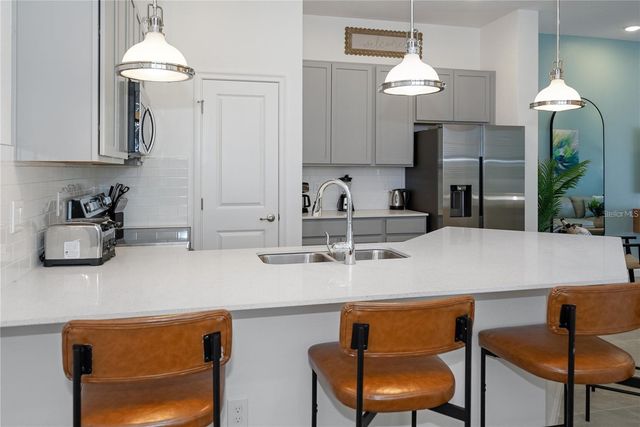 10251 EBB TIDE LN, Orlando, FL 32821