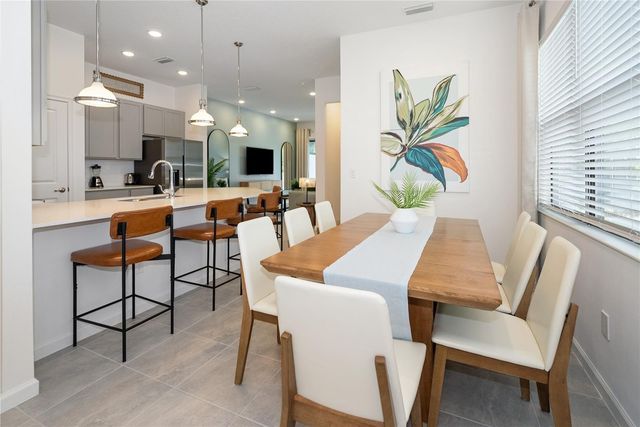 10251 EBB TIDE LN, Orlando, FL 32821