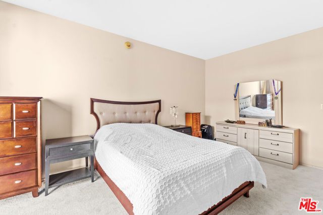 320 N Maple Drive 303, Beverly Hills, CA 90210