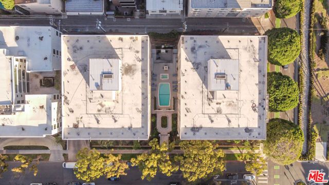 320 N Maple Drive 303, Beverly Hills, CA 90210