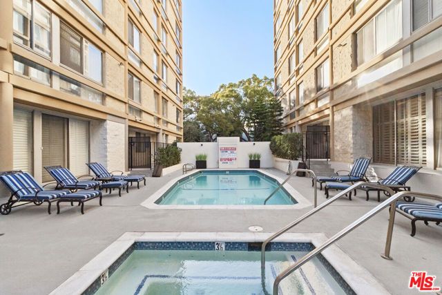 320 N Maple Drive 303, Beverly Hills, CA 90210