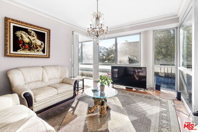 320 N Maple Drive 303, Beverly Hills, CA 90210