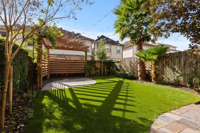 5409 Petty Street C, Houston, TX 77007