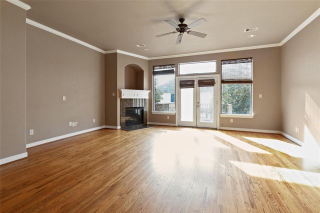 5409 Petty Street C, Houston, TX 77007