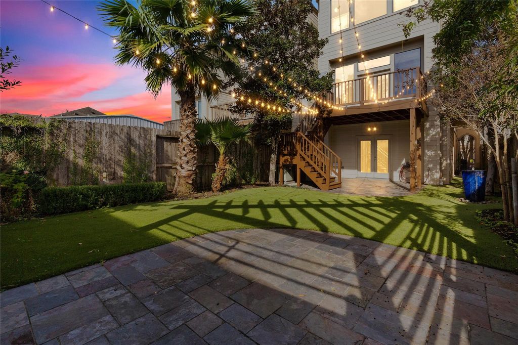 5409 Petty Street C, Houston, TX 77007