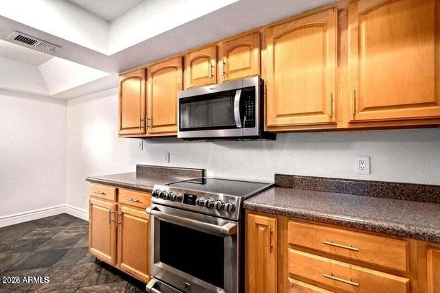 1530 S RIVER Drive, Tempe, AZ 85281