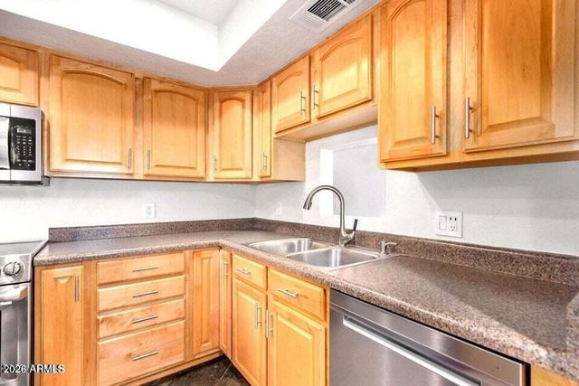 1530 S RIVER Drive, Tempe, AZ 85281