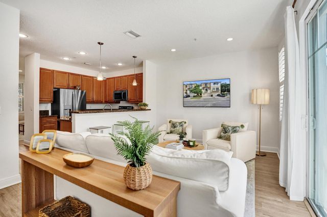 642 NW 38th Circle, Boca Raton, FL 33431