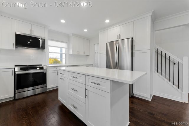 4312 Samoset Road, Royal Oak, MI 48073