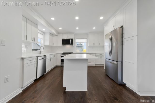 4312 Samoset Road, Royal Oak, MI 48073