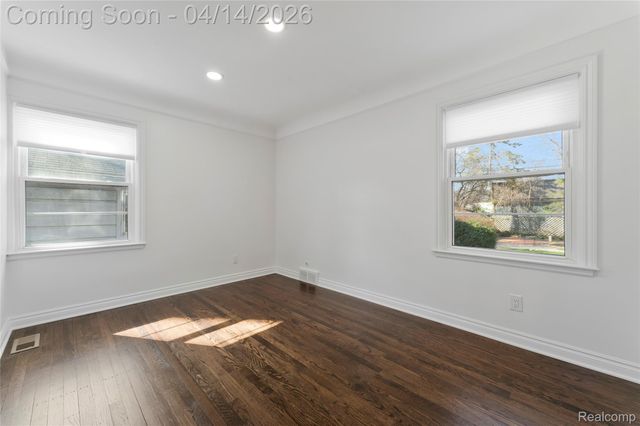 4312 Samoset Road, Royal Oak, MI 48073