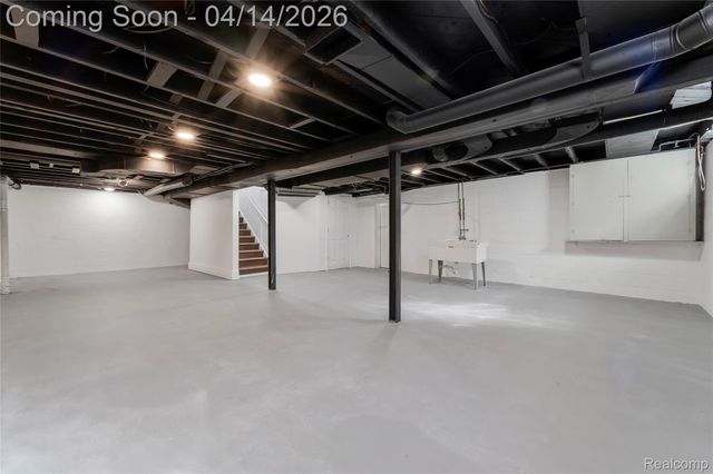 4312 Samoset Road, Royal Oak, MI 48073