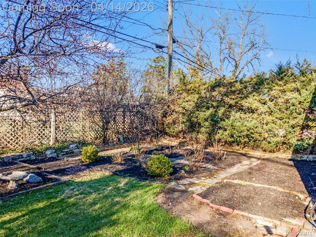 4312 Samoset Road, Royal Oak, MI 48073