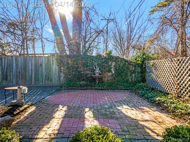 4312 Samoset Road, Royal Oak, MI 48073