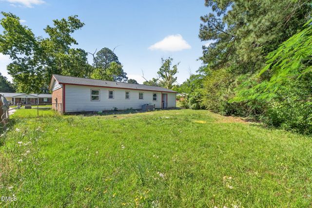 6510 Portsmouth Drive, Fayetteville, NC 28314