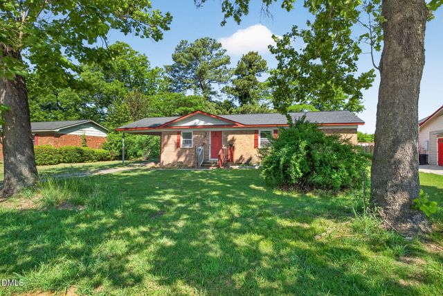 6510 Portsmouth Drive, Fayetteville, NC 28314