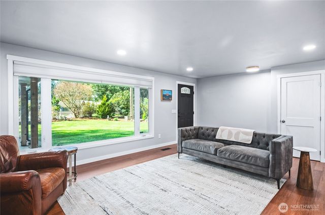 1910 Forest Ridge Place, Mount Vernon, WA 98273