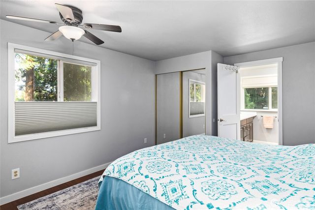 1910 Forest Ridge Place, Mount Vernon, WA 98273