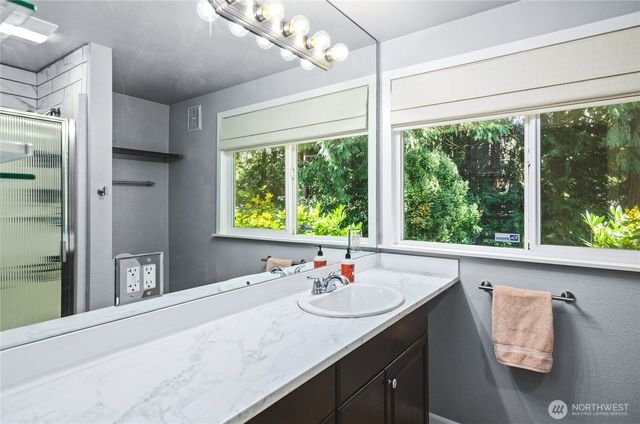 1910 Forest Ridge Place, Mount Vernon, WA 98273