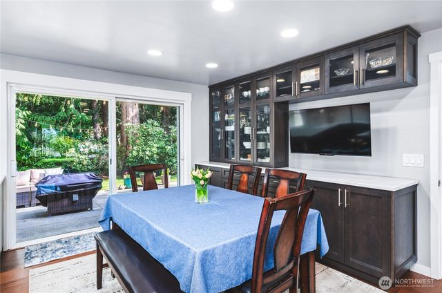 1910 Forest Ridge Place, Mount Vernon, WA 98273