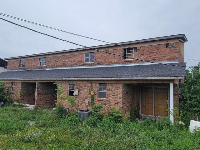 1806 Sanford Drive, Little Rock, AR 72227