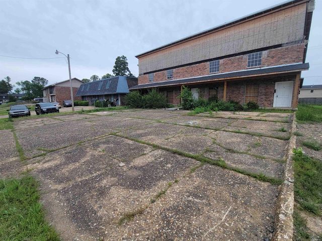 1806 Sanford Drive, Little Rock, AR 72227
