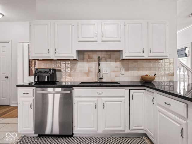 608 E 9th Street, Indianapolis, IN 46202