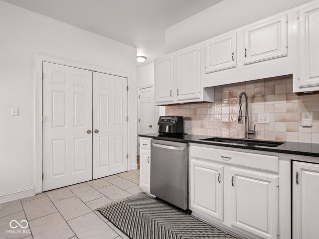 608 E 9th Street, Indianapolis, IN 46202