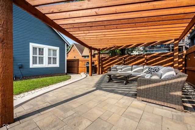 608 E 9th Street, Indianapolis, IN 46202