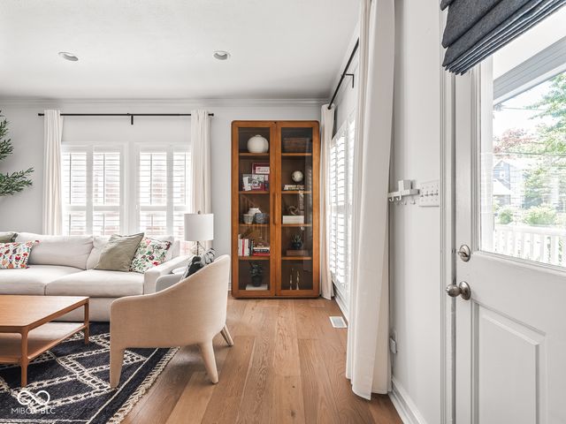 608 E 9th Street, Indianapolis, IN 46202