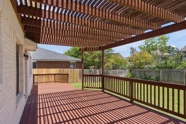 3816 Top Rock LN, Round Rock, TX 78681